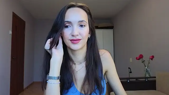 Snapshot of Lillian-Clark chatting on 10-13-25, 08:25 Lillian-Clark online show from 10-13-25, 08:25