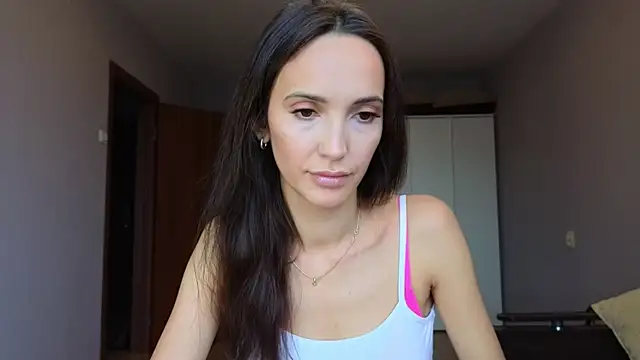 Snapshot of Lillian-Clark chatting on 10-22-25, 08:03 Lillian-Clark online show from 10-22-25, 08:03