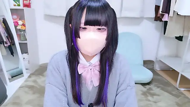 Snapshot of Nano_chan_ chatting on 10-13-25, 07:19 Nano chan online show from 10-13-25, 07:19