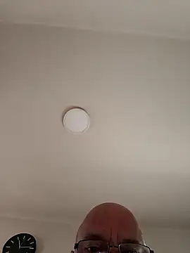 Snapshot of narrowboy chatting on 09-12-25, 09:09 narrowboy online show from 09-12-25, 09:09