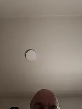 Snapshot of narrowboy chatting on 09-27-25, 05:23 narrowboy online show from 09-27-25, 05:23