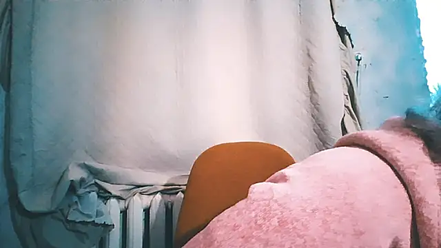 EmmaCat  online show from 11-09-25, 05:28