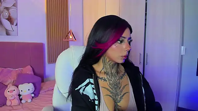 KoraRousee online show from 09-20-25, 01:01