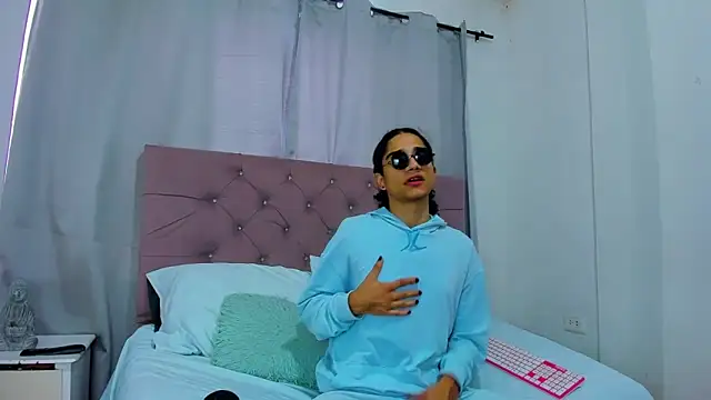 EthanBlackwoodd online show from 02-19-26, 07:32