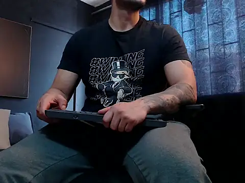 RichardMilleer online show from 10-22-25, 01:55