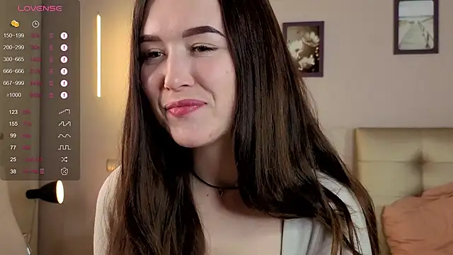 Snapshot of AlinaOrf chatting on 10-06-25, 03:42 AlinaOrf online show from 10-06-25, 03:42