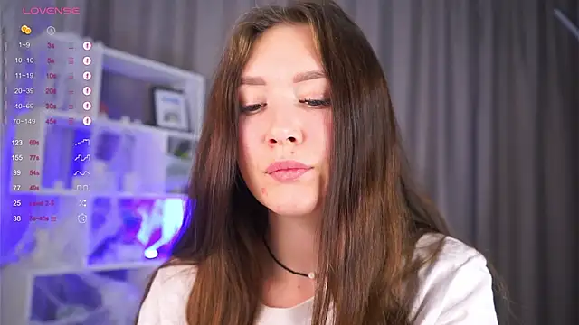 Snapshot of AlinaOrf chatting on 11-03-25, 05:09 AlinaOrf online show from 11-03-25, 05:09