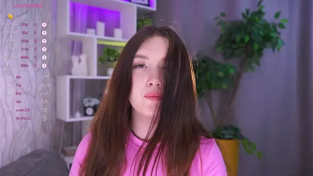 Snapshot of AlinaOrf chatting on 11-10-25, 05:17 AlinaOrf online show from 11-10-25, 05:17