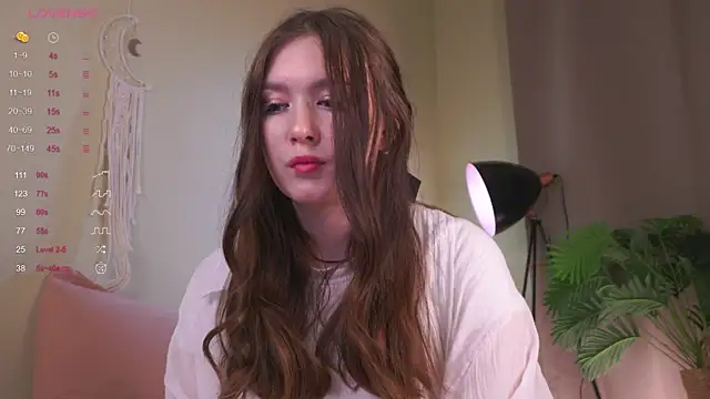 Snapshot of AlinaOrf chatting on 12-04-25, 05:17 AlinaOrf online show from 12-04-25, 05:17