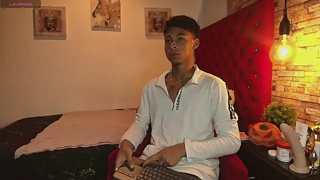 CoffeNaughty nom online show from 10-16-25, 03:18