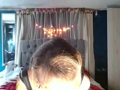 Snapshot of skarleth_hot21 chatting on 09-25-25, 08:56 skarleth hot21 online show from 09-25-25, 08:56