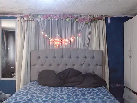 Snapshot of skarleth_hot21 chatting on 11-02-25, 08:22 skarleth hot21 online show from 11-02-25, 08:22