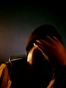 Snapshot of Msoon001 chatting on 10-16-25, 01:39 Msoon001 online show from 10-16-25, 01:39