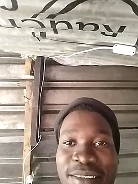 Snapshot of Msoon001 chatting on 11-06-25, 01:45 Msoon001 online show from 11-06-25, 01:45