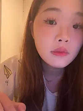 Snapshot of zxcq666 chatting on 10-18-25, 03:02 zxcq666 online show from 10-18-25, 03:02