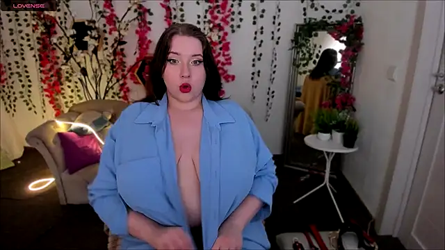 Selena Muse online show from 10-07-25, 05:54