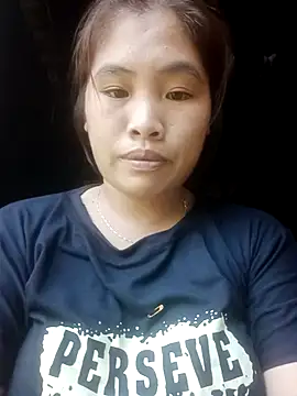 Snapshot of Luyen004 chatting on 09-17-25, 07:10 Luyen004 online show from 09-17-25, 07:10