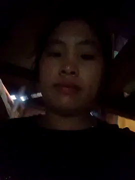 Snapshot of Luyen004 chatting on 09-17-25, 11:50 Luyen004 online show from 09-17-25, 11:50