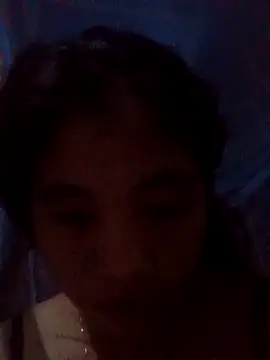 Snapshot of Luyen004 chatting on 09-19-25, 12:45 Luyen004 online show from 09-19-25, 12:45