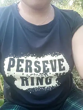 Snapshot of Luyen004 chatting on 09-20-25, 01:28 Luyen004 online show from 09-20-25, 01:28