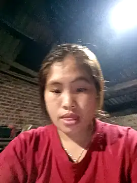 Snapshot of Luyen004 chatting on 02-21-26, 01:34 Luyen004 online show from 02-21-26, 01:34