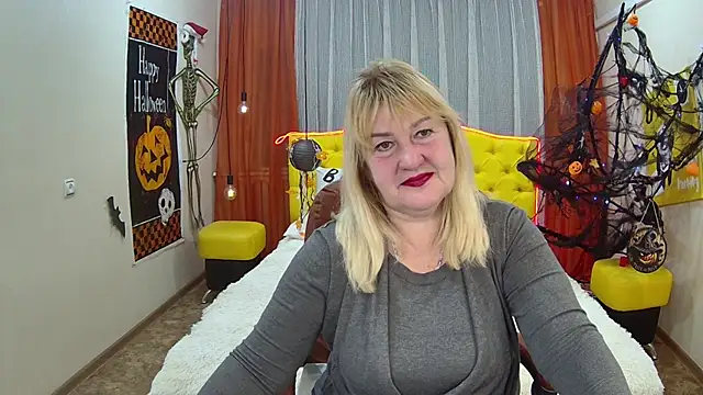 EmmaEllison online show from 10-21-25, 06:25