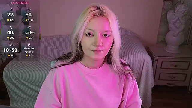 JuicyLullu online show from 12-02-25, 11:15