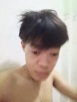Snapshot of tailua05 chatting on 07-29-26, 02:37 tailua05 online show from 07-29-26, 02:37