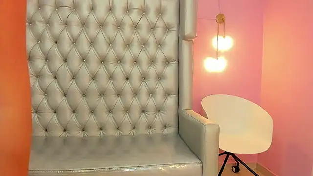 Snapshot of sofi__18_ chatting on 10-15-25, 06:41 sofi 18 online show from 10-15-25, 06:41