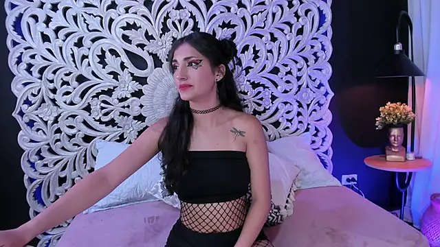 Snapshot of Keiiry_ chatting on 10-08-25, 07:33 Keiiry  online show from 10-08-25, 07:33