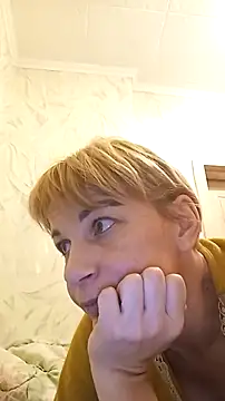 Snapshot of SweetKiss96 chatting on 10-24-25, 06:26 SweetKiss96 online show from 10-24-25, 06:26