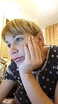 Snapshot of SweetKiss96 chatting on 10-28-25, 07:38 SweetKiss96 online show from 10-28-25, 07:38