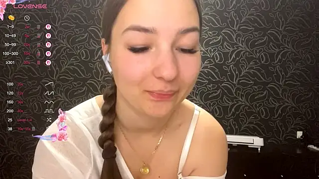 GemmaGunter online show from 12-16-25, 08:25