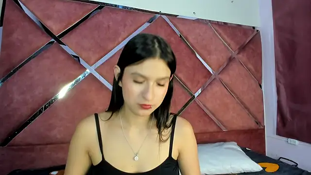 AggathaSanders  online show from 10-15-25, 02:11