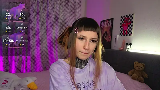 LilithPoison online show from 11-15-25, 06:04