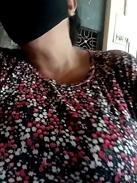 Love-890 online show from 10-06-25, 05:49