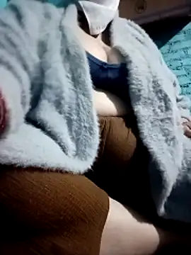 Love-890 online show from 12-20-25, 06:31