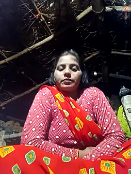 Snapshot of Hot_kadi83 chatting on 09-18-25, 04:09 Hot kadi83 online show from 09-18-25, 04:09