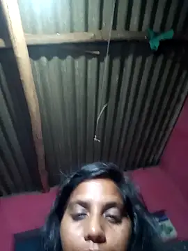 Snapshot of Hot_kadi83 chatting on 09-22-25, 06:54 Hot kadi83 online show from 09-22-25, 06:54