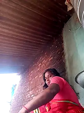 Snapshot of Hot_kadi83 chatting on 09-24-25, 02:37 Hot kadi83 online show from 09-24-25, 02:37