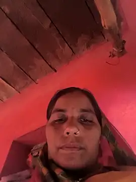 Snapshot of Hot_kadi83 chatting on 10-05-25, 04:33 Hot kadi83 online show from 10-05-25, 04:33