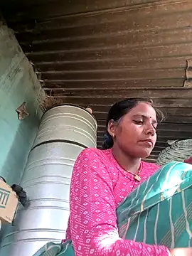 Snapshot of Hot_kadi83 chatting on 10-09-25, 03:04 Hot kadi83 online show from 10-09-25, 03:04