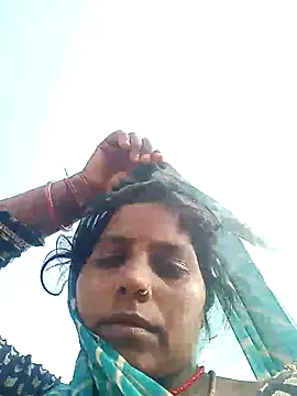 Snapshot of Hot_kadi83 chatting on 10-14-25, 02:56 Hot kadi83 online show from 10-14-25, 02:56