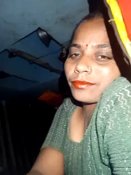 Snapshot of Hot_kadi83 chatting on 10-15-25, 04:29 Hot kadi83 online show from 10-15-25, 04:29