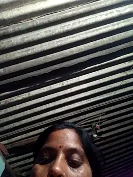 Snapshot of Hot_kadi83 chatting on 10-20-25, 06:08 Hot kadi83 online show from 10-20-25, 06:08