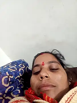 Snapshot of Hot_kadi83 chatting on 10-29-25, 11:34 Hot kadi83 online show from 10-29-25, 11:34