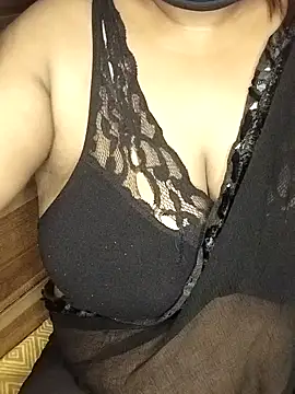 Chubby bhabhi  online show from 10-15-25, 03:23