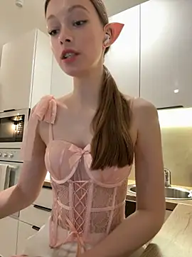 Snapshot of FriendlyFire_18 chatting on 11-01-25, 07:27 FriendlyFire 18 online show from 11-01-25, 07:27