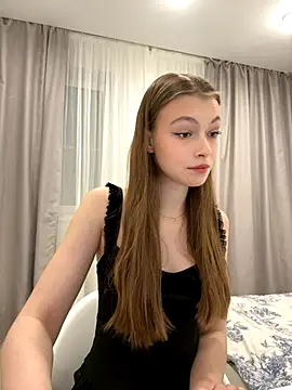 Snapshot of FriendlyFire_18 chatting on 11-08-25, 08:07 FriendlyFire 18 online show from 11-08-25, 08:07