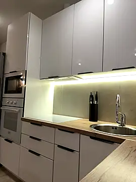 Snapshot of FriendlyFire_18 chatting on 11-21-25, 07:56 FriendlyFire 18 online show from 11-21-25, 07:56